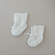 Load image into Gallery viewer, Classic Knit Booties
